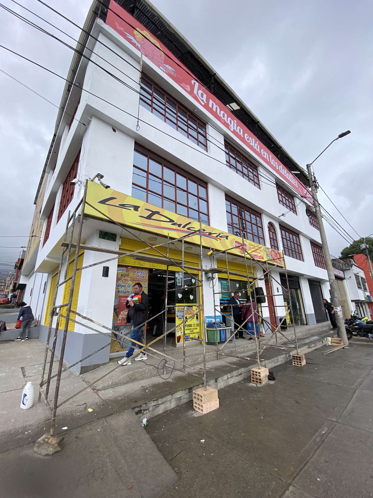 Imagen corporativa e instalación